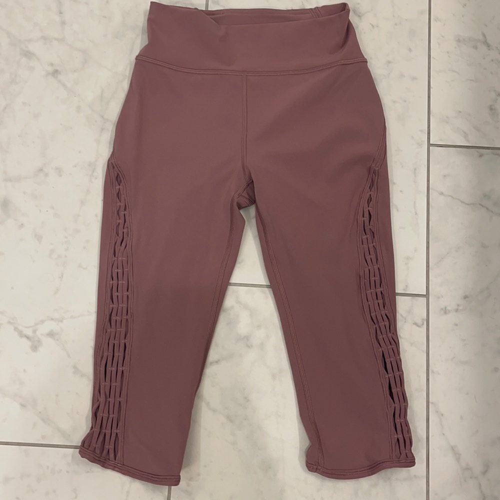 Cute lulu capris